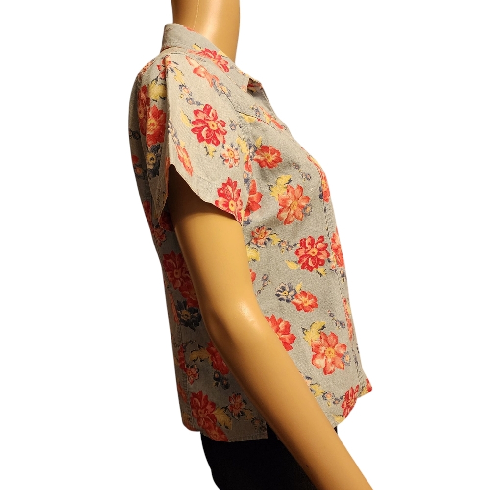 Liz Claiborne Floral Denim Snap Closure Short Sleeve Top Size Small Petite - Picture 3 of 13